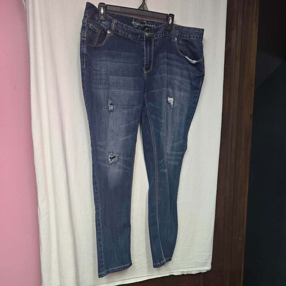 Ariya Jeans Women's Distressed Skinny Denim Size 18 Regular Blue